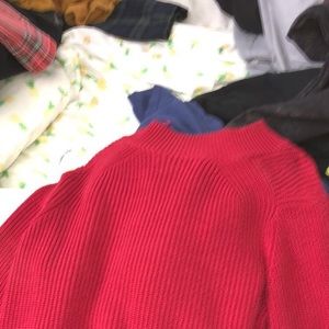 Turtle neck knit sweater